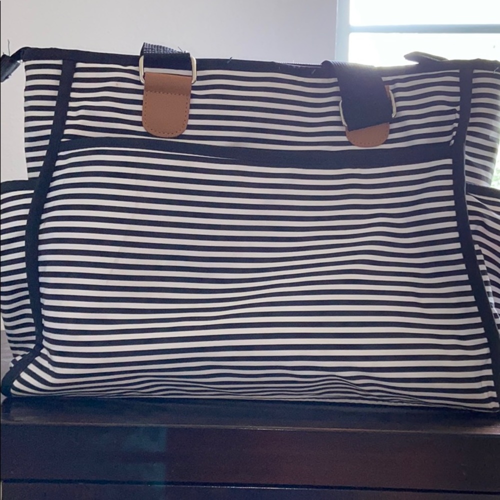 Diaper bag - Picture 2 of 3